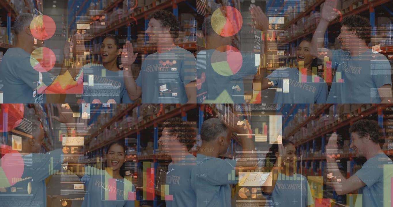 对男性和女性志愿者进行数据处理的屏幕在仓库中互相击掌