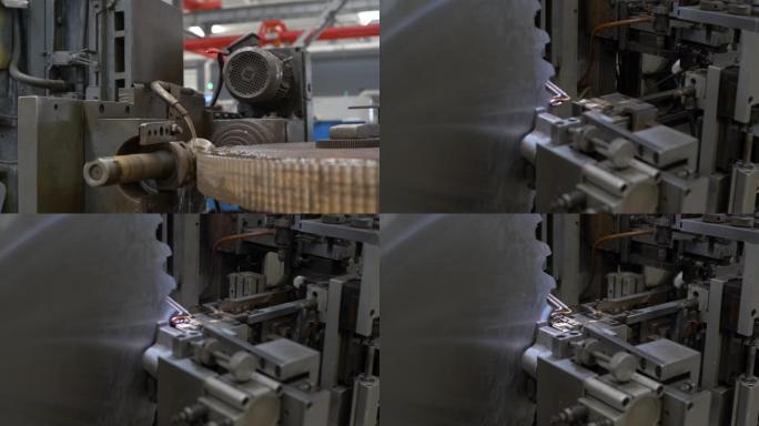 圆锯片厂自动煅烧、淬火和焊接锯齿设备。