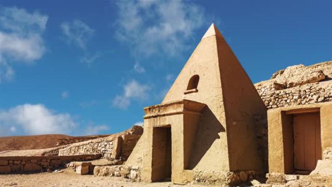 Theban墓地之一的古代Deir el-Medina遗址，以及第18-XX王朝c. 1550-10