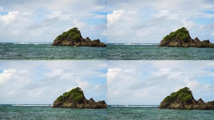 海中的岩石岛。菲律宾卡坦端内斯
