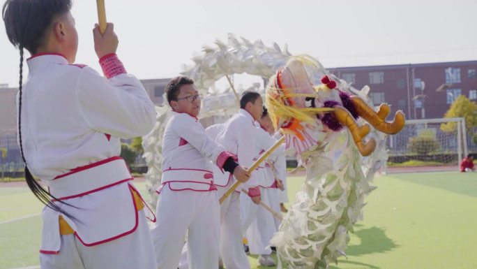 民族学校  特色小学 学校特色活动