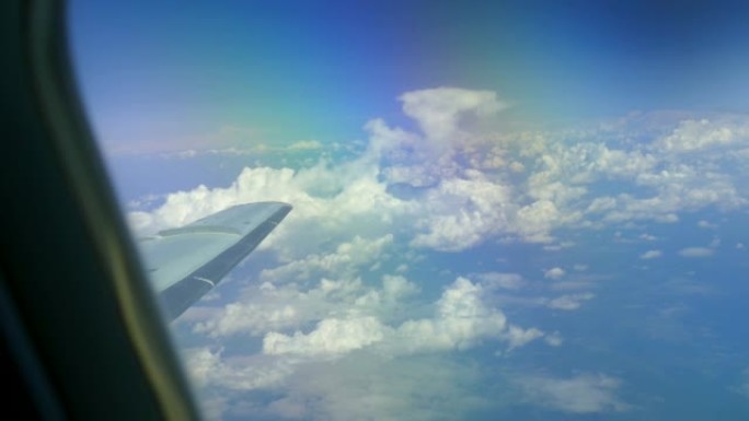 在云端飞翔客机视角民航云端