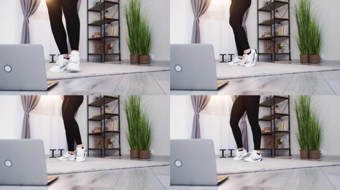 在线健身训练视频健身房女性笔记本电脑