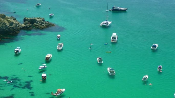 乘船和游艇的暑假海边海水海滩沙滩