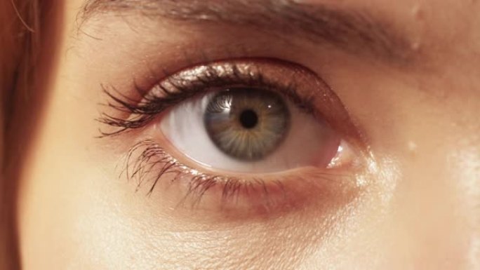 视力矫正激光手术女性眼瞳孔