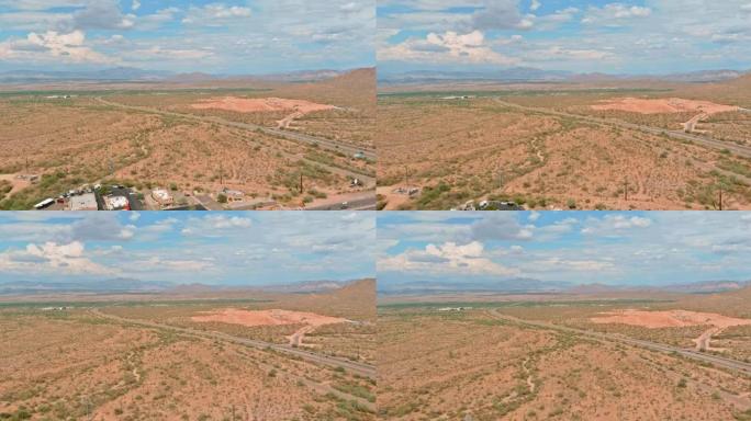 全景图美国亚利桑那州郊区住宅开发山区沙漠附近的喷泉山小镇的鸟瞰图