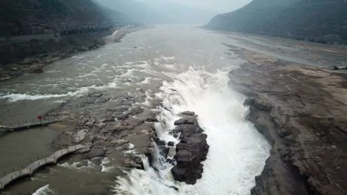 中国陕西无人驾驶飞机湖口瀑布景观
