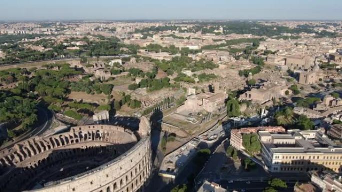 罗马，意大利，欧洲的罗马斗兽场和罗马广场的无人机视图