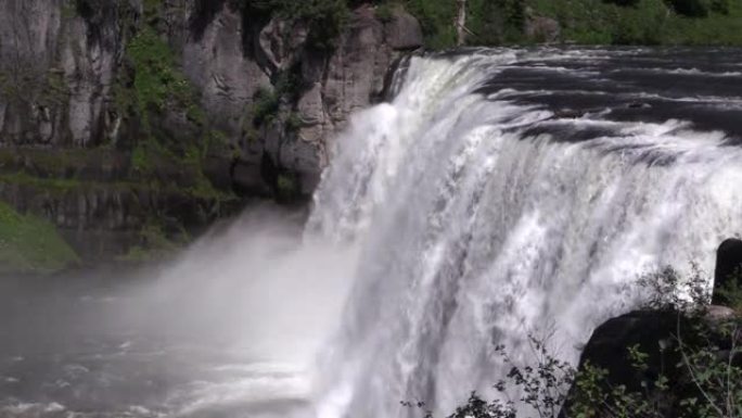 爱达荷州风景秀丽的上梅萨瀑布