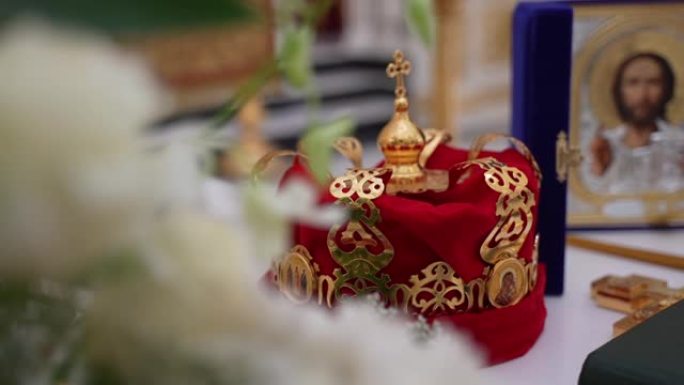 教堂婚礼的皇冠