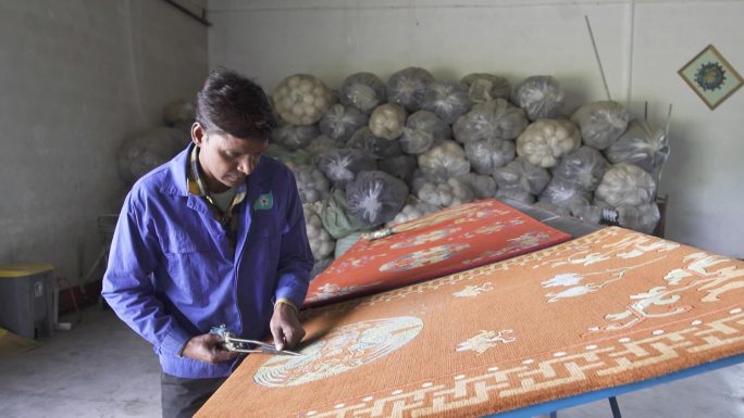 阿拉伯地毯 纺织业 纺织剪工 手工制作