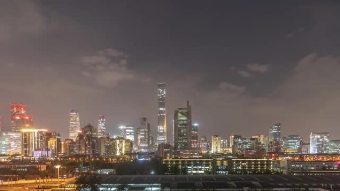 北京市区日夜过渡。