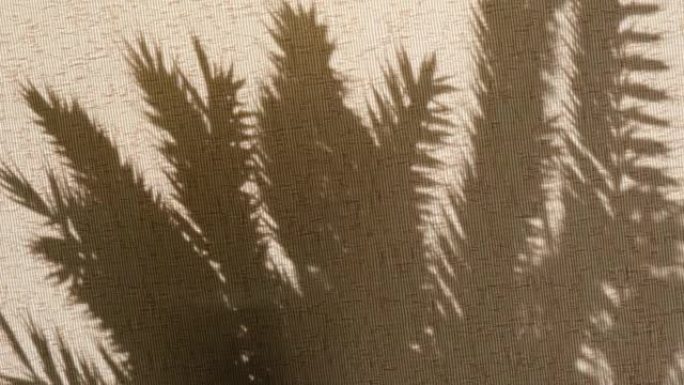 光影日落在古老的复古米色织物纹理。