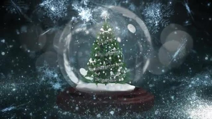 雪球中装饰圣诞树的动画，飘落的雪花和灯光，黑色