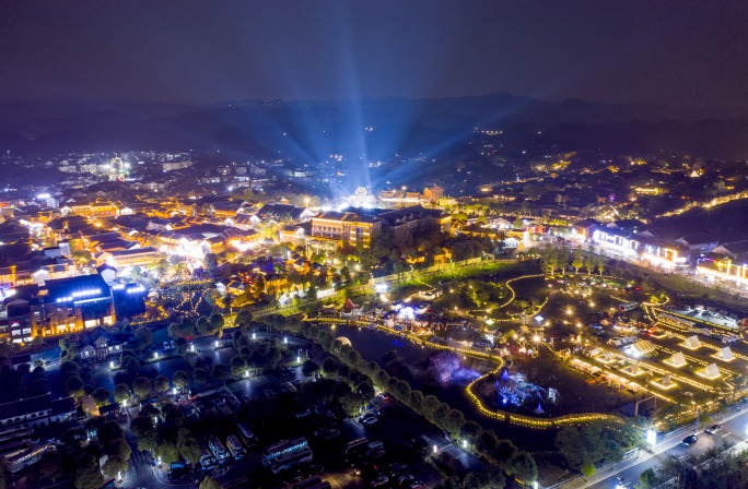 花溪青岩古镇夜景灯光秀