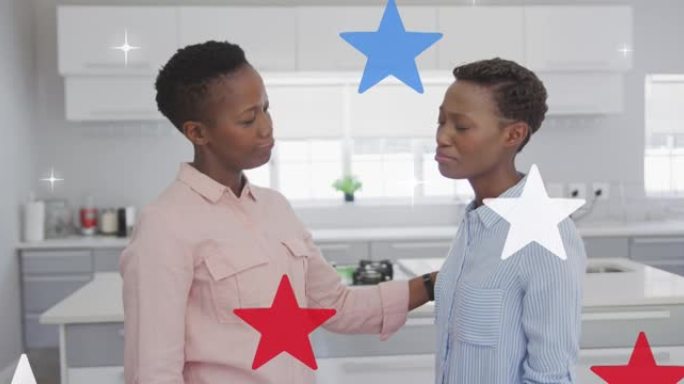在微笑的非洲裔美国妇女上的美国国旗颜色的星星动画