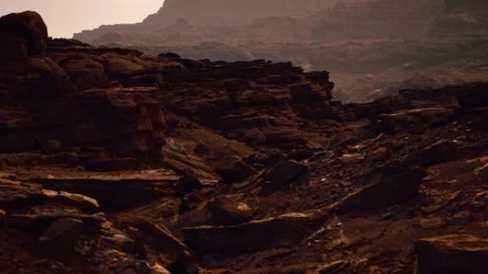 日出时美丽峡谷的风景如画的全景。美丽山石的三维真实感可视化。
