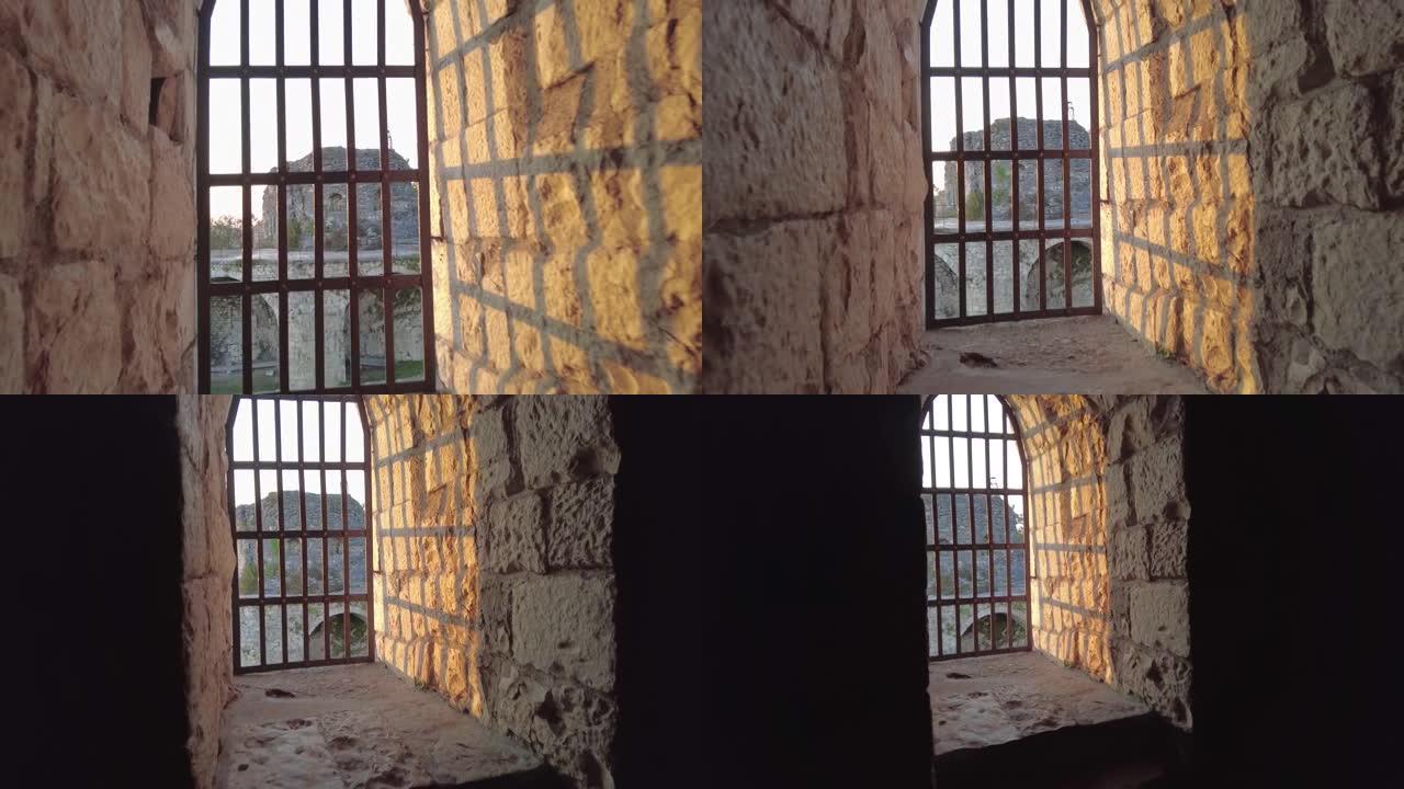 从阿布哈兹阿纳卡比亚要塞的窗户看
