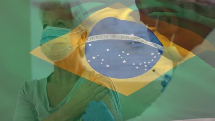 巴西国旗的动画挥舞着戴着口罩的医生并为高级妇女接种疫苗