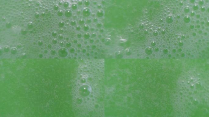 碳酸绿色浴炸弹。身体护理泡泡浴