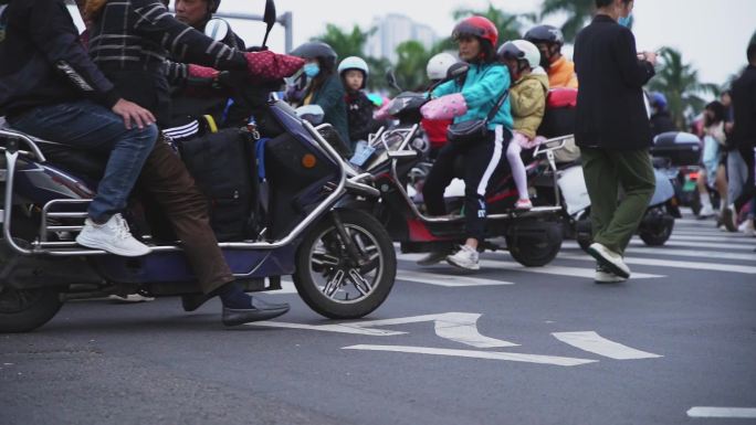 延时拍摄人行横道交通路口