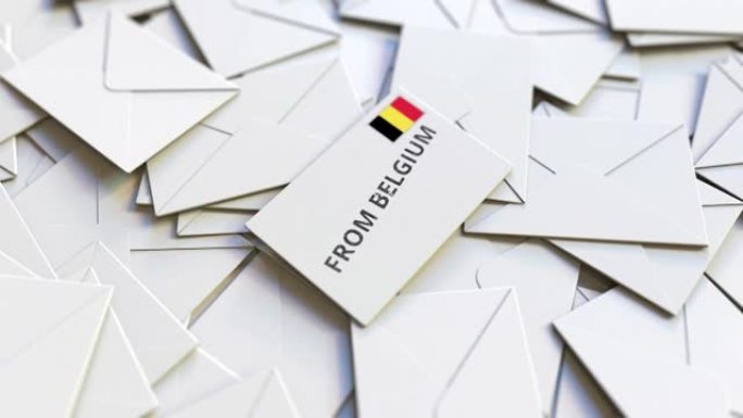 信封上有比利时的文字，放在其他信封上