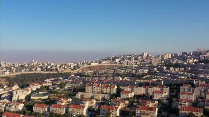 以色列和巴勒斯坦的城镇被墙、空中分隔