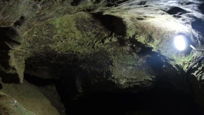 洞穴学，洞穴，地牢，黑暗隧道，地下挖掘。