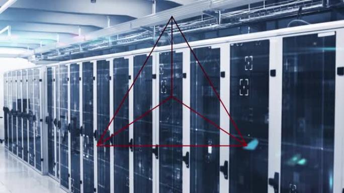 计算机服务器上的红色三角旋转动画和数据处理