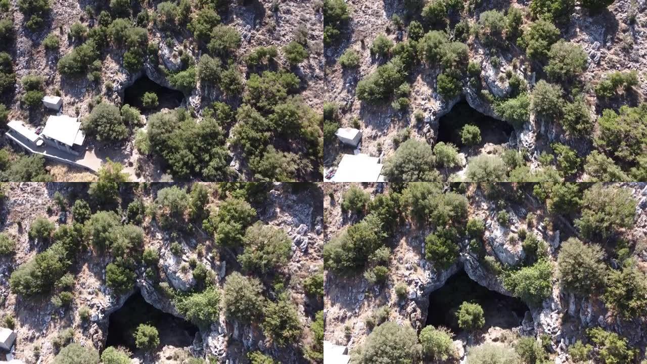 希腊克里特岛宙斯的洞穴入口