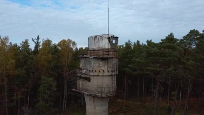 拉脱维亚奥尔马尼海防炮台。超级机密苏联军事遗产。