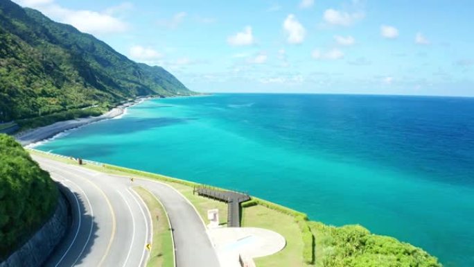 鸟瞰花莲东岸高速公路，台湾