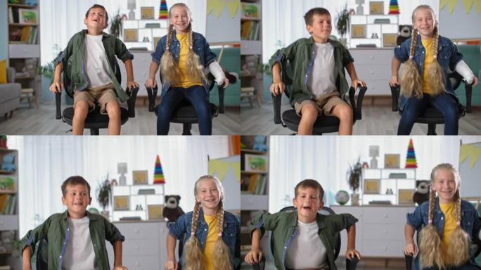 孩子们可以在椅子上跳跃，活跃的兄弟姐妹和手臂上的石膏在假期期间在房间里玩耍