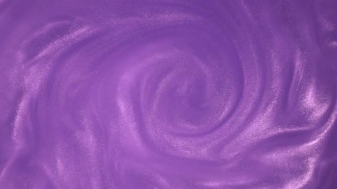 紫色闪光抽象背景。闪亮的液态紫色油漆缓慢流到表面。假期，新年，时尚，抽象艺术概念视频