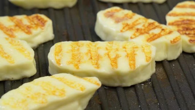 哈洛米奶酪的熔点很高，因此可以油炸或烧烤。