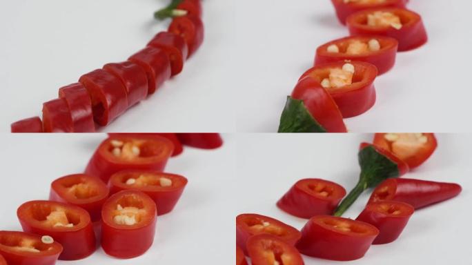 红辣椒，以不同的方式切割。极值特写。侧视图