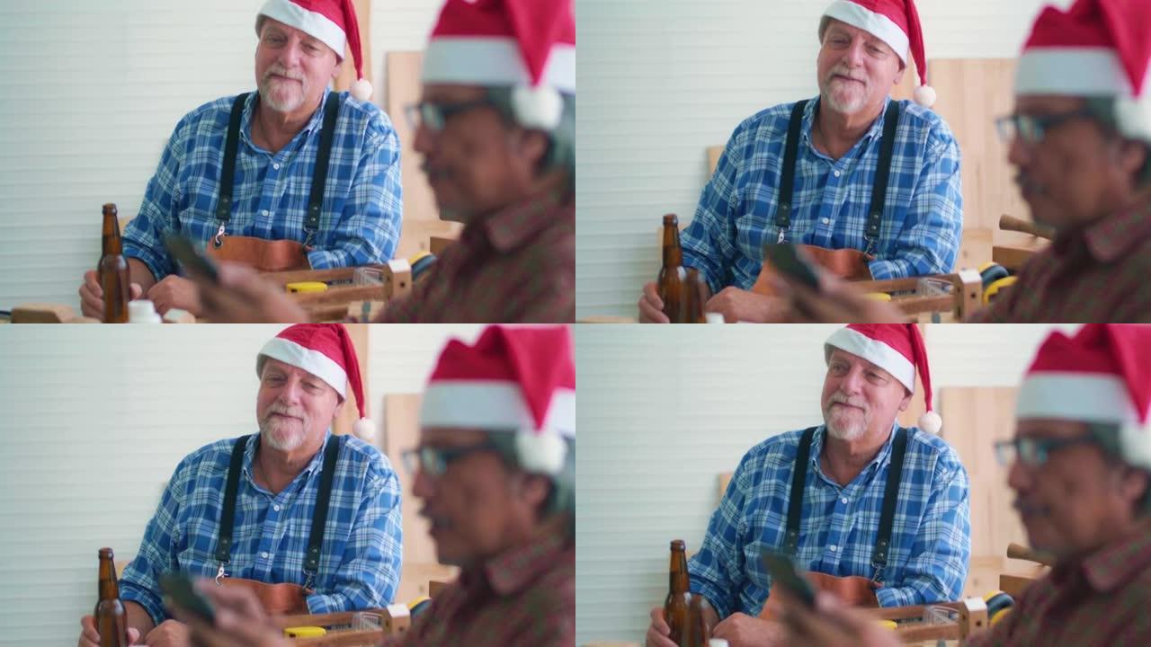 高级木匠喝酒庆祝圣诞节。