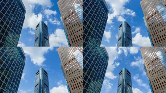 日本东京办公大楼的云和蓝天的延时镜头