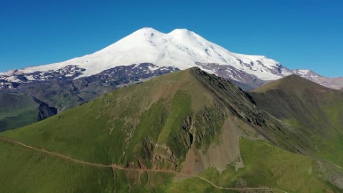 高加索山脉的埃尔布鲁斯山