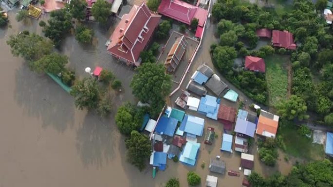 4k洪水超过房屋