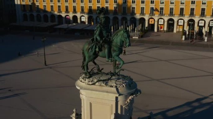 Praca做本地。里斯本最具代表性的广场之一。当地人更熟悉的名字是Terreiro do Paço。