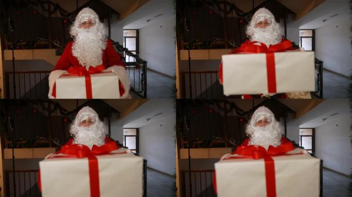 门口的圣诞老人