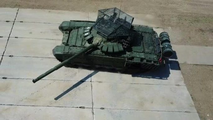 鸟瞰图-操纵重型坦克