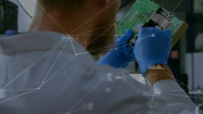 高加索人修复计算机硬件的连接网络动画