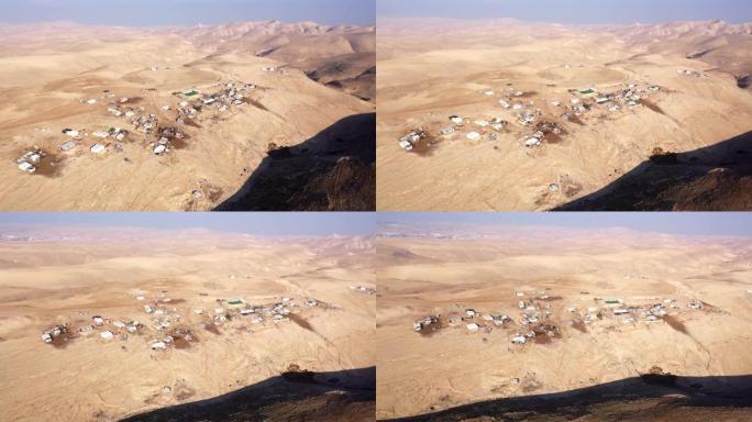孤立的贝都因营地在犹太沙漠鸟瞰图