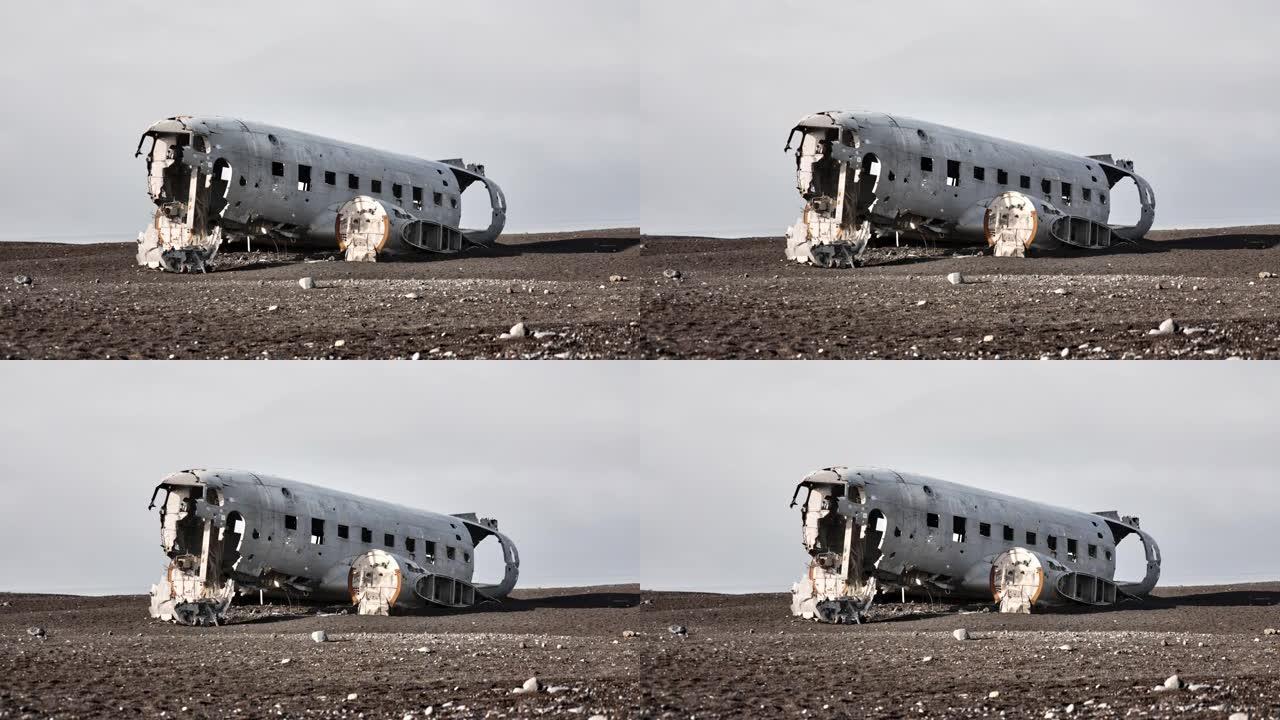 冰岛Solheimasandur飞机失事的美丽风景照片