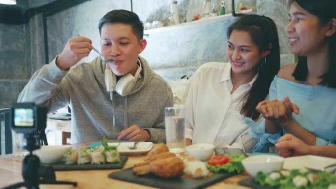 千禧一代年轻人向客户广播在线食品菜单测试