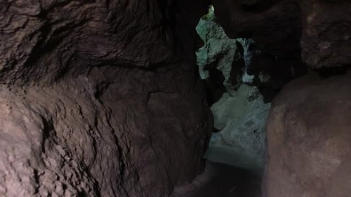 洞穴学，洞穴，地牢，黑暗隧道，地下挖掘。