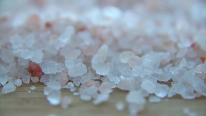 喜马拉雅盐特写镜头粉色食盐产品展示