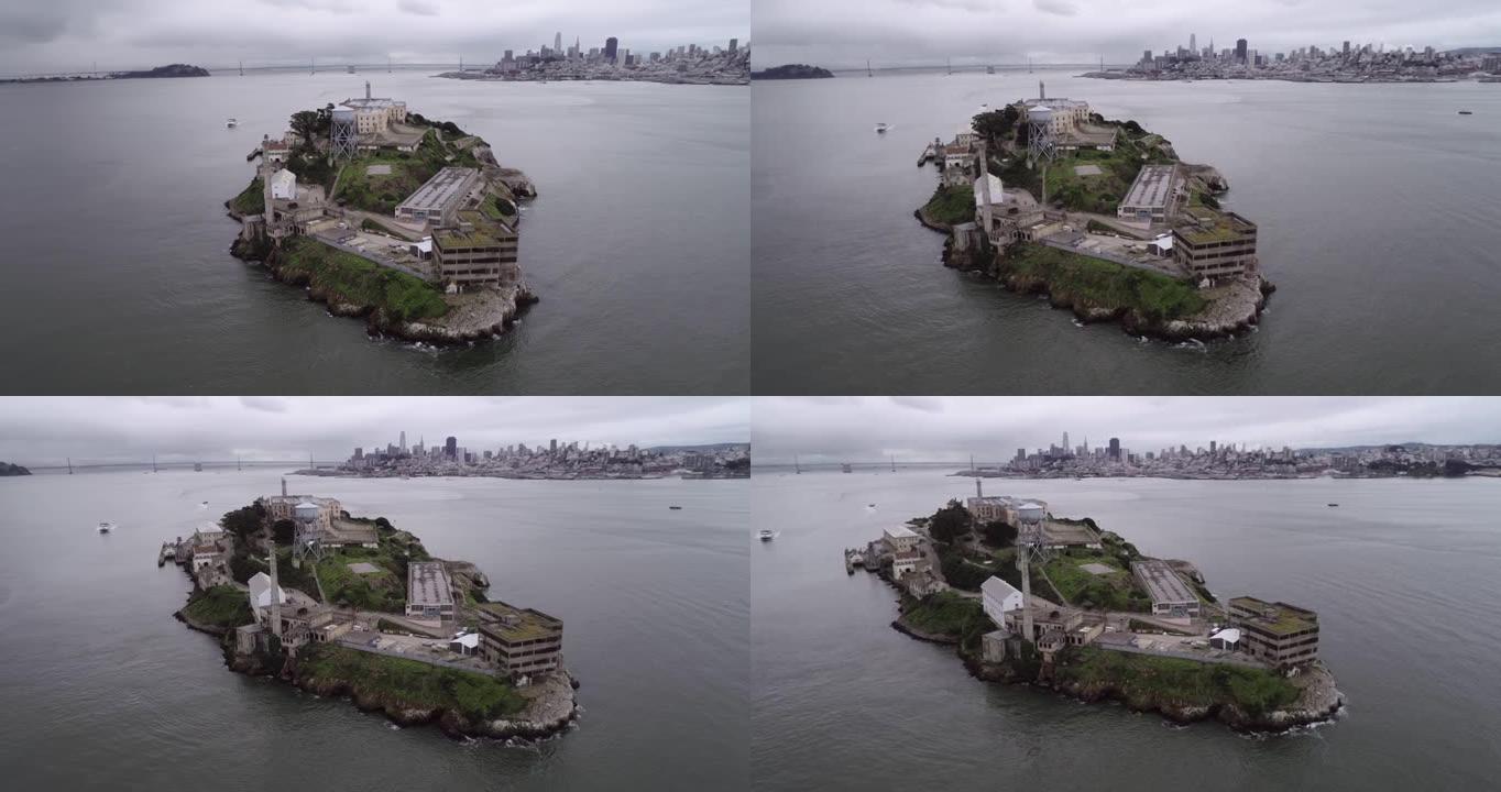 旧金山湾恶魔岛的鸟瞰图。美国。最著名的恶魔岛监狱，监狱。观光的地方。背景中的旧金山城市景观。